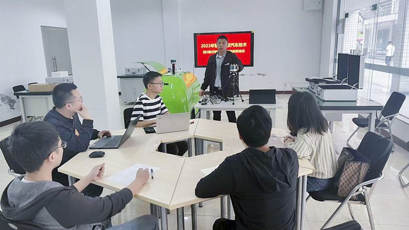 线上培训：便捷高效，但需自律
